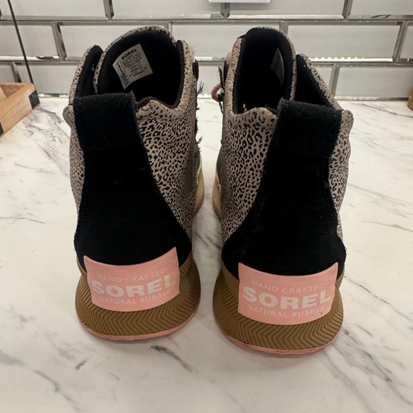 Kids Sorel boots - Picture 2 of 7